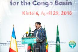 Image du Maroc Professionnelle de  Sa Majesté le Roi Mohammed VI prononce un discours devant durant 1er Sommet des Chefs d'Etat et de gouvernement de la Commission Climat et du Fonds bleu du Bassin du Congo à Brazzaville, le dimanche 29 Avril 2018. (Photo/ SPPR) via Jalilbounhar.com 